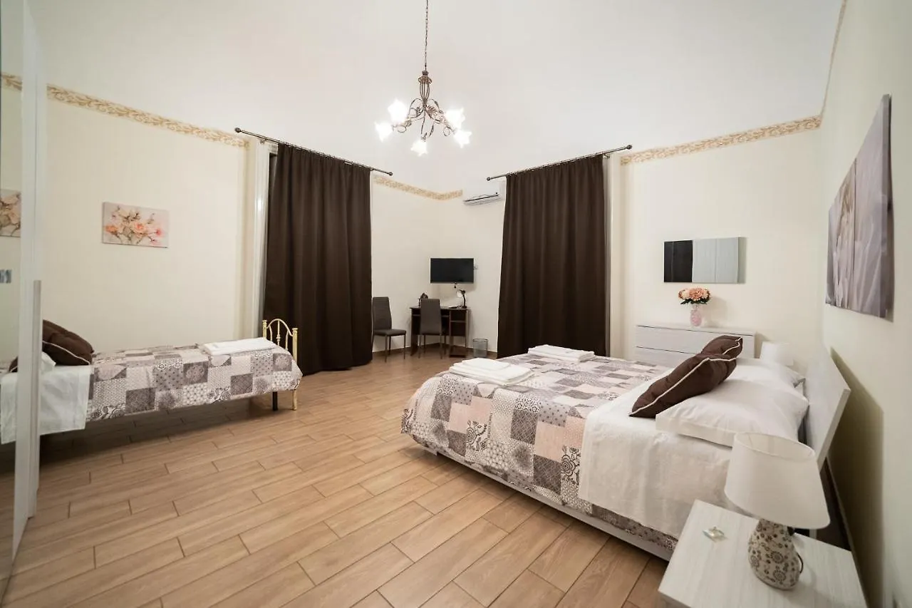 Alojamento de Acomodação e Pequeno-almoço Le Vie Del Centro B&B Catânia