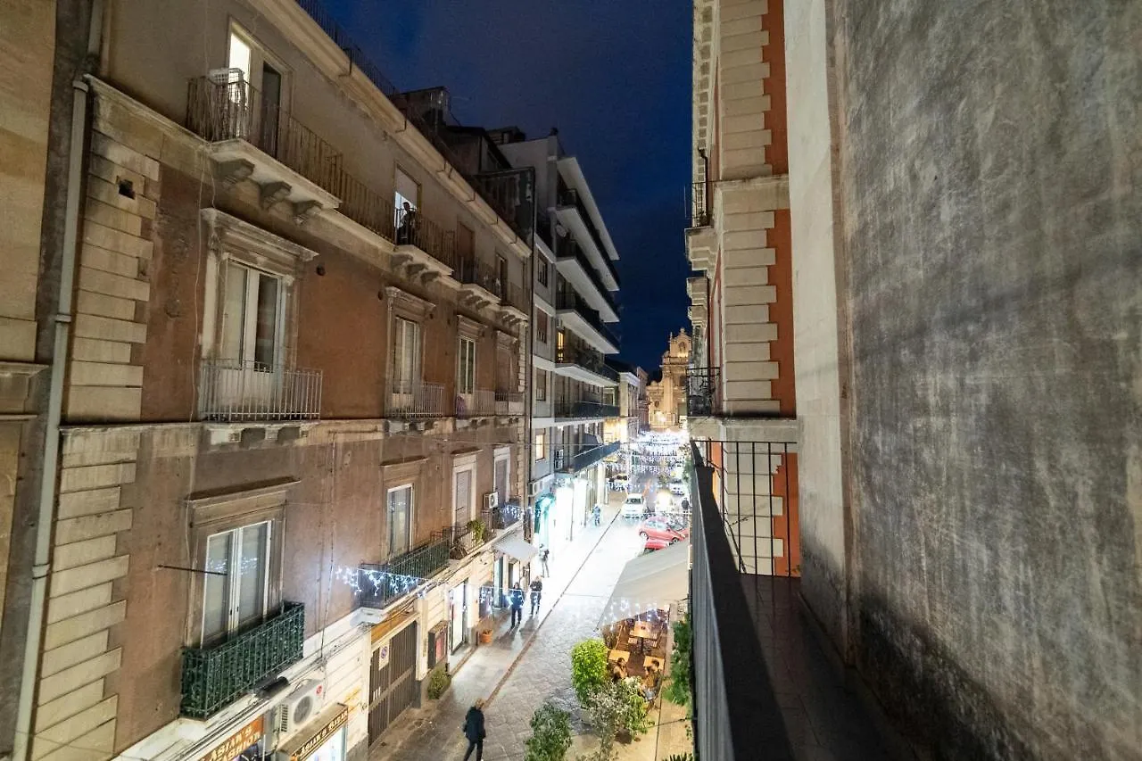 Le Vie Del Centro B&B Catânia Alojamento de Acomodação e Pequeno-almoço