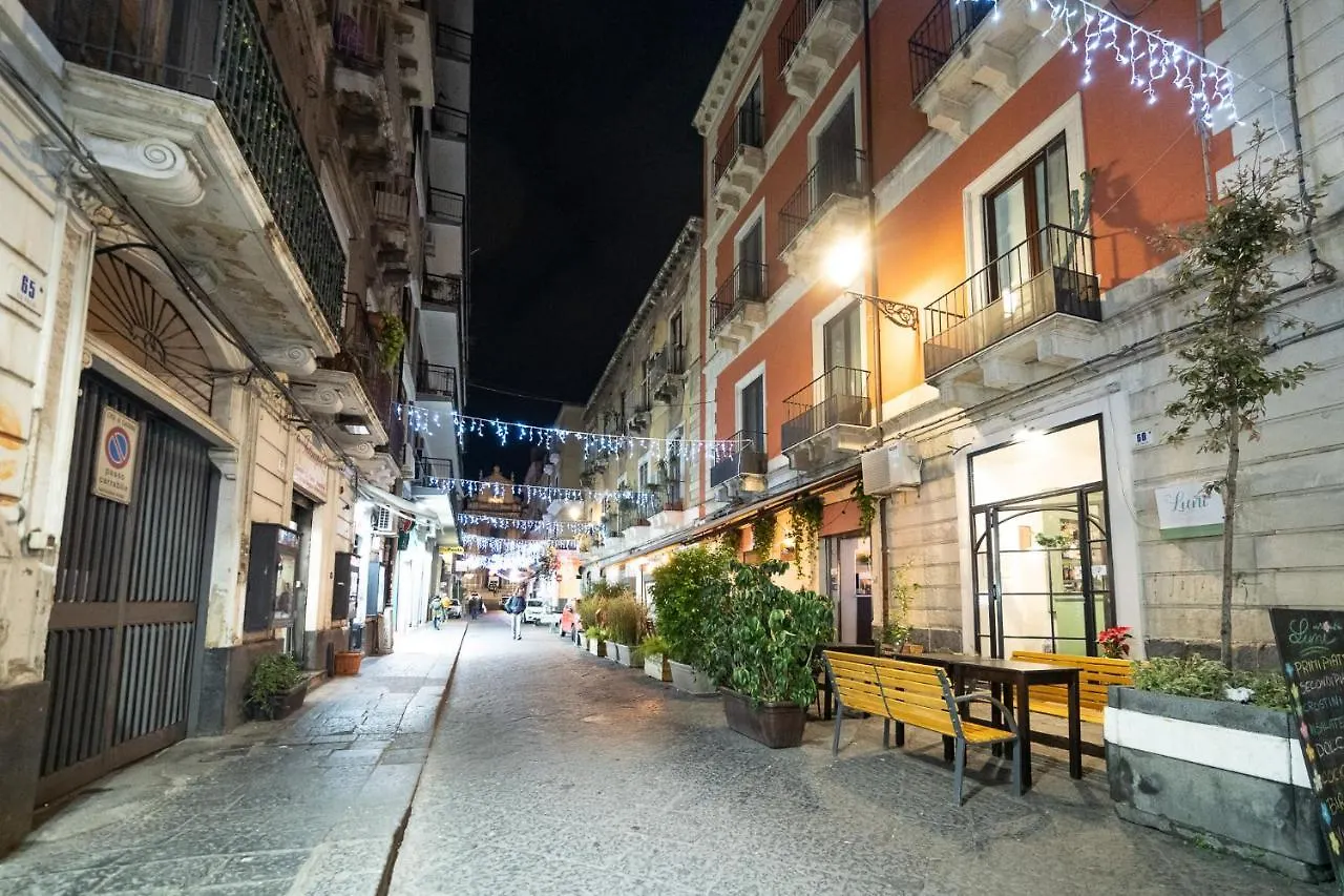 Le Vie Del Centro B&B Catânia Alojamento de Acomodação e Pequeno-almoço